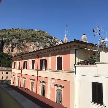 Apartment Summer Vacation In Terracina